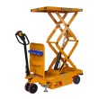 Vista frontal en 3/4 de la Mesa elevadora eléctrica móvil doble tijera 500 kg - plataforma alta
